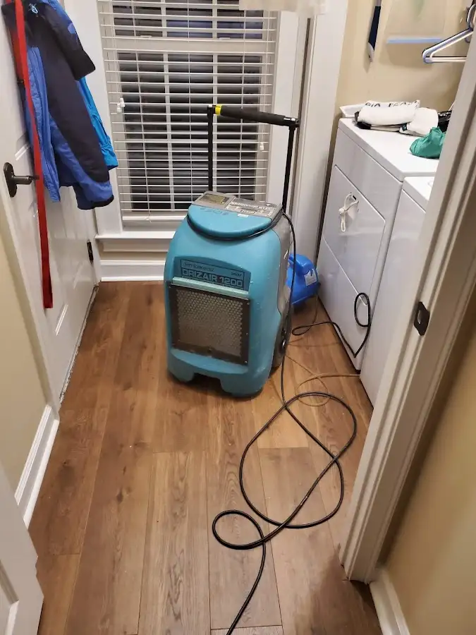 Commercial dehumidifier deployed for Crawl Space Restoration in Barnegat